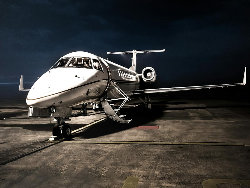 Jet Tracker by Gordon Haskett Research Advisors